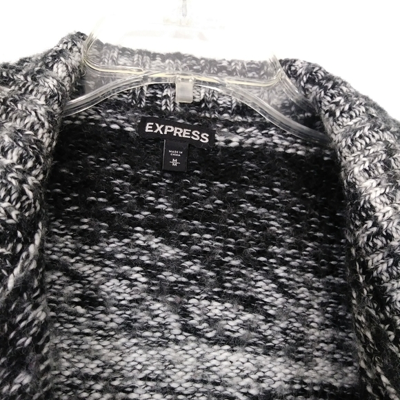 Express Marled cuncky cardigan sweater size medium - Picture 3 of 4